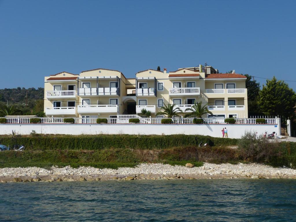 Ostria Seaside Studios And Apartments Katarraktis  Экстерьер фото